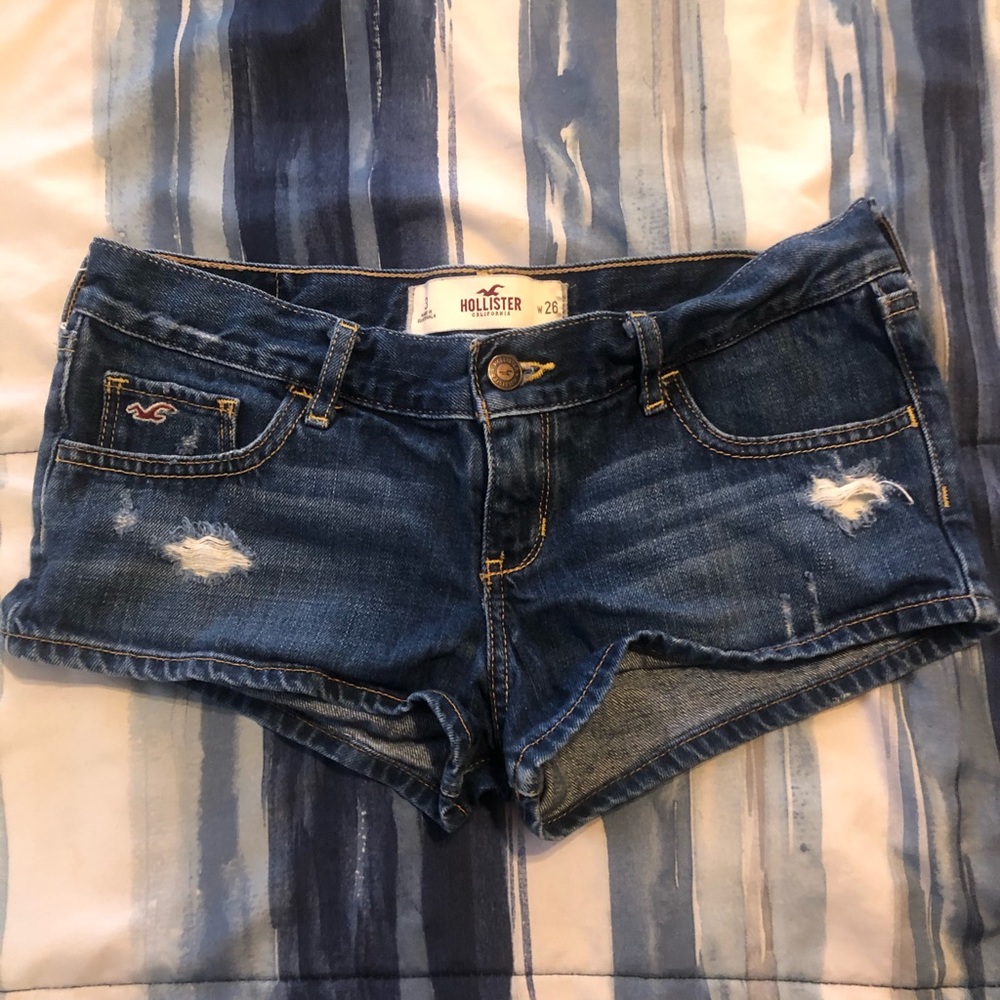 Hollister shorts Sz 3  waist Sz 26